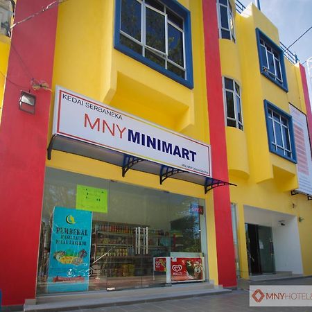 Mny Hotel & Resort Kampung Teluk Nipah Exterior photo