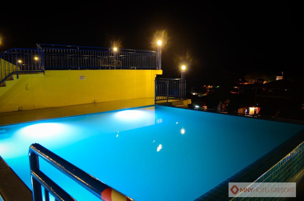 Mny Hotel & Resort Kampung Teluk Nipah Exterior photo
