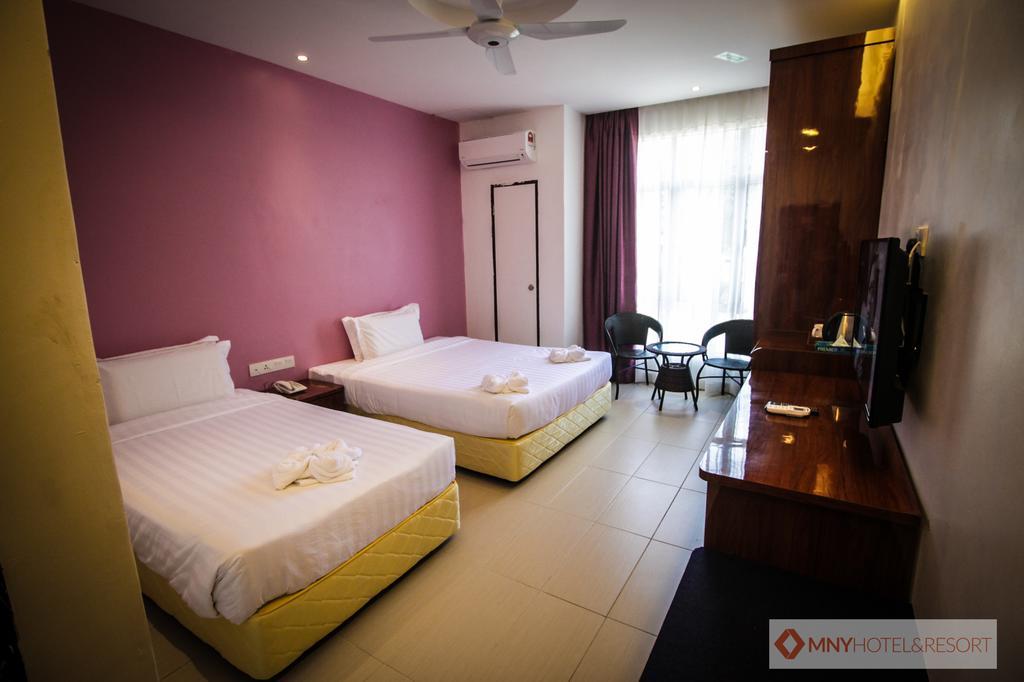 Mny Hotel & Resort Kampung Teluk Nipah Exterior photo